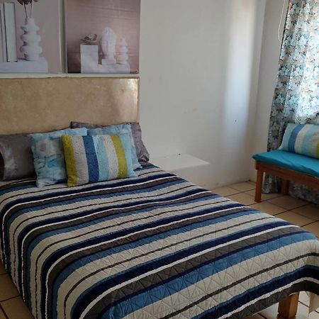 Habitacion Privada En Casa De Huespedes Guadalajara Ngoại thất bức ảnh